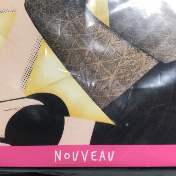 3 Pairs of Spanx Shaping Tights Size A All New - Picture 14 of 15